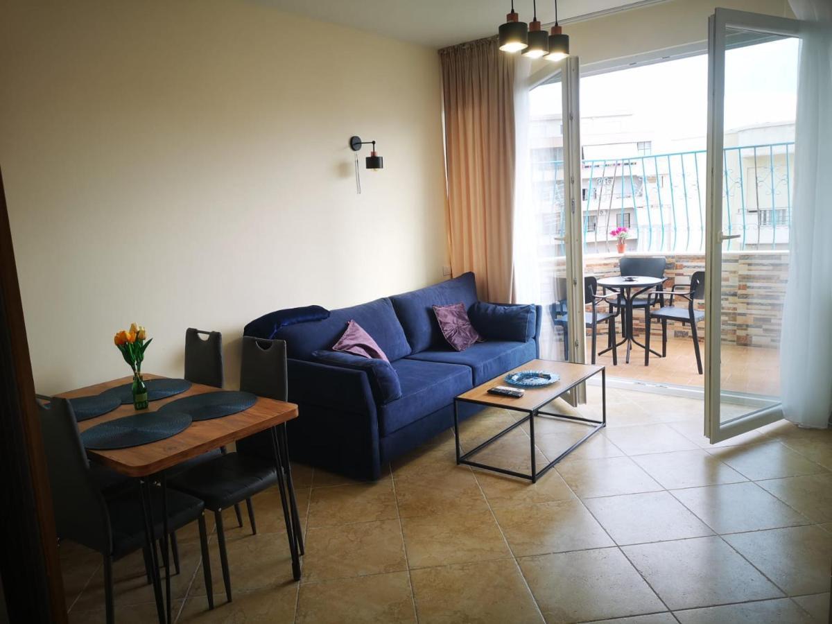 Riviera Deluxe Apartments Vlorë Екстериор снимка