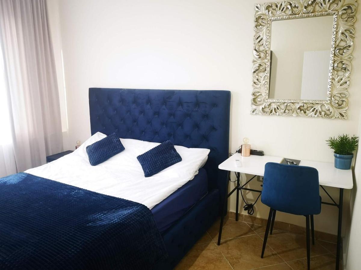 Riviera Deluxe Apartments Vlorë Екстериор снимка